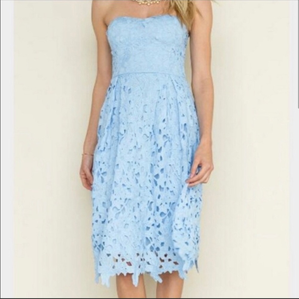 Francesca’s Alya Harpeth strapless lace dress